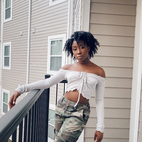 Off-the Shoulder Long Sleeve Shirt - Picture 8 of 8